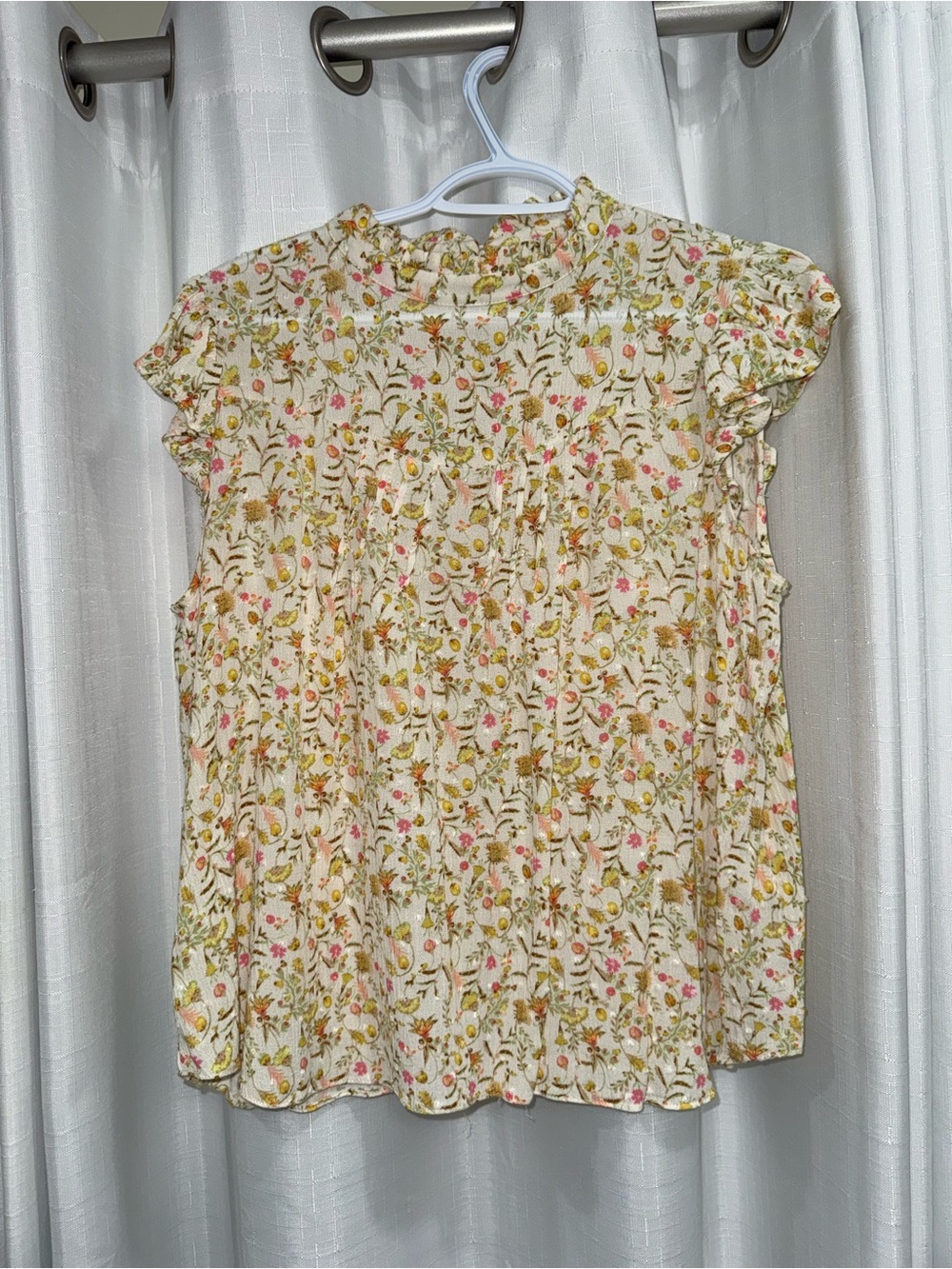 Floral Ruffle Sleeve Women’s Top in Cream and Pink - Picture 4 of 4